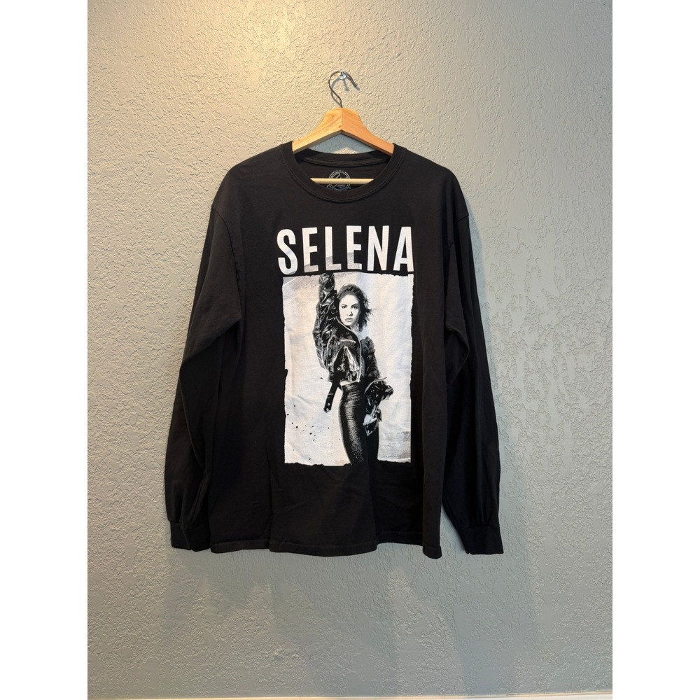 Official Selena Quintanilla Long Sleeve Graphic T-Shirt Black Mens Large 2017